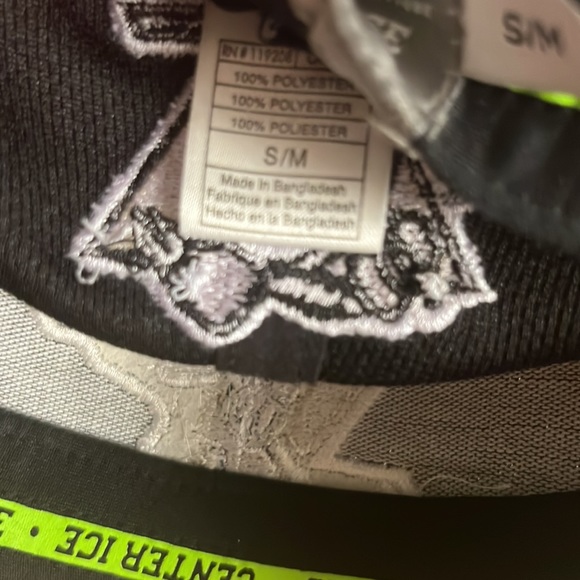 Pittsburg penguins baseball cap. - Picture 2 of 3